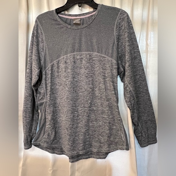ZeroXposur Tops - Women's ZeroXposur Grey Athletic/Work Out Long Sleeve Tee Shirt